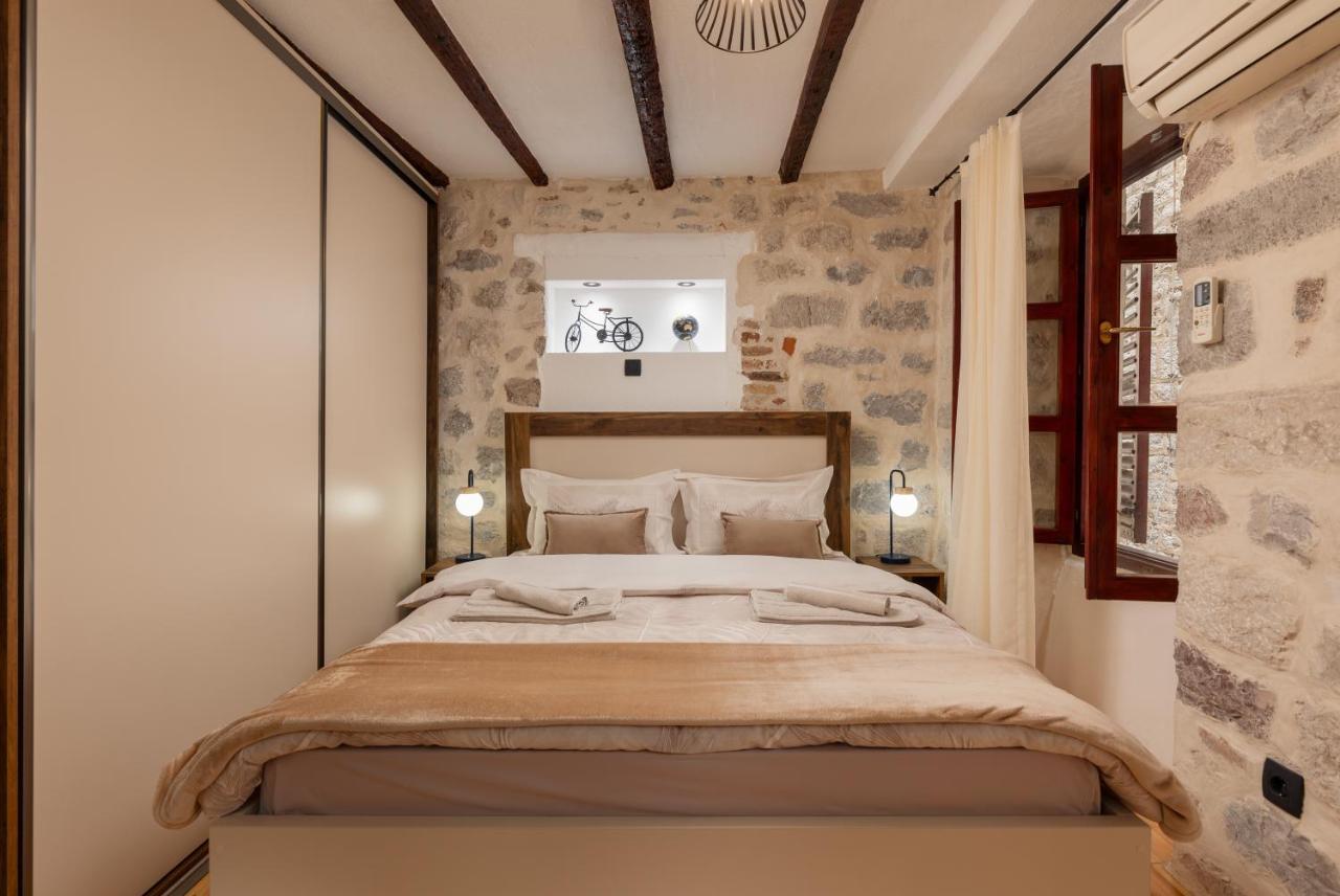 Quince&Sparkle Apartments Old Town Kotor Eksteriør billede