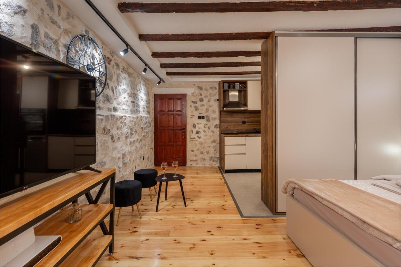 Quince&Sparkle Apartments Old Town Kotor Eksteriør billede